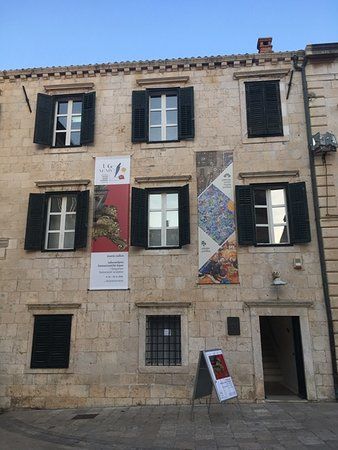 Dulcic Masle Pulitika Gallery